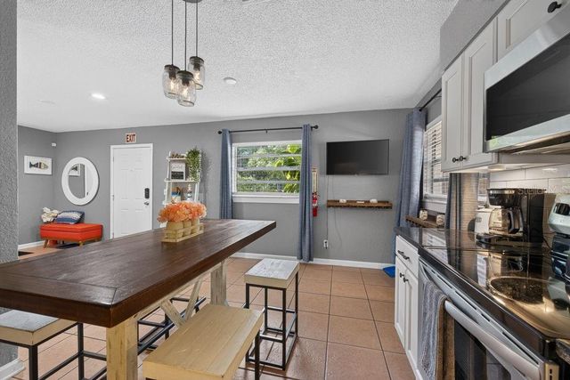 610 1ST AVENUE NE, Largo, FL 33770