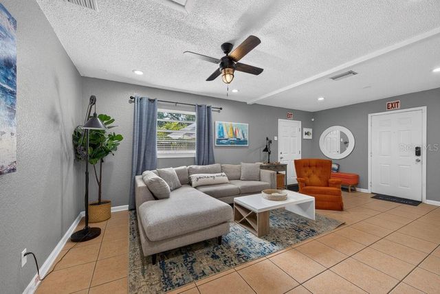 610 1ST AVENUE NE, Largo, FL 33770