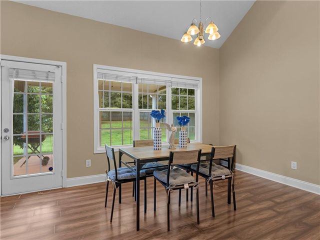 555 Huntington Trail, Temple, GA 30179