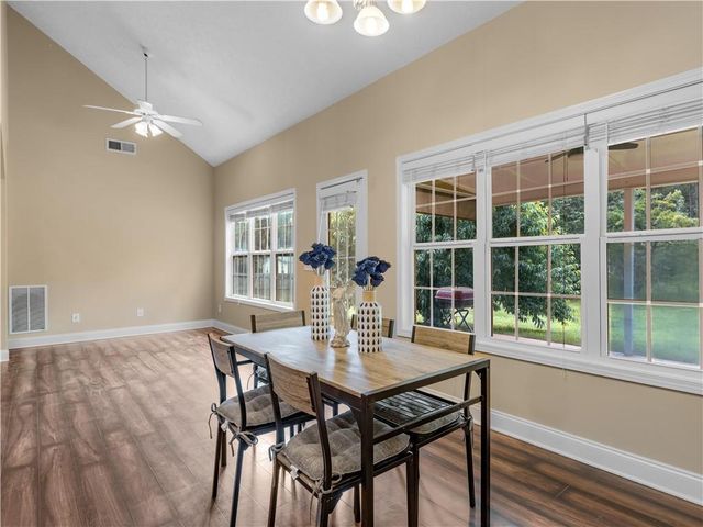 555 Huntington Trail, Temple, GA 30179