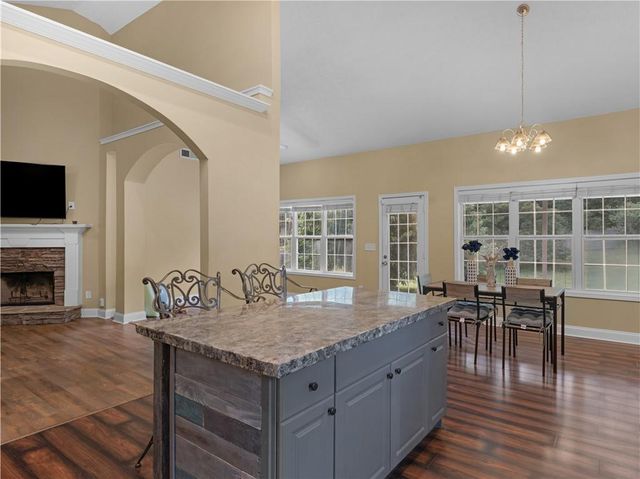 555 Huntington Trail, Temple, GA 30179