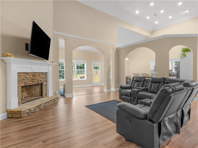 555 Huntington Trail, Temple, GA 30179