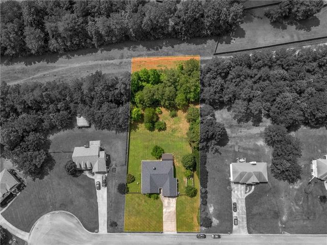 555 Huntington Trail, Temple, GA 30179
