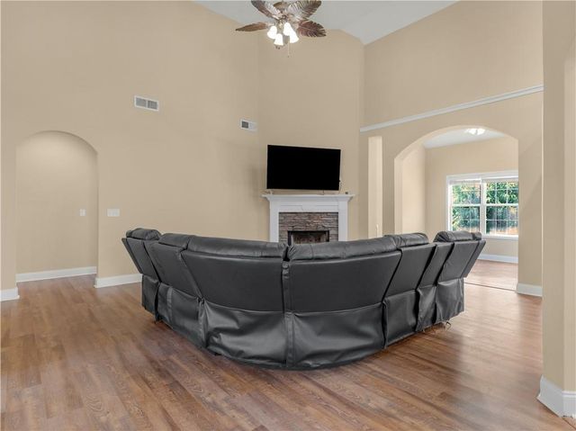 555 Huntington Trail, Temple, GA 30179
