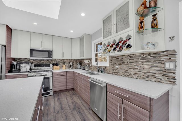 21314 Highland Drive, Lake Zurich, IL 60047