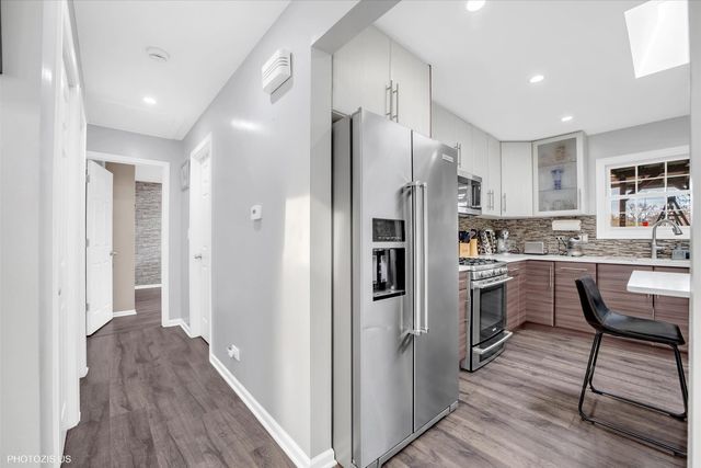 21314 Highland Drive, Lake Zurich, IL 60047