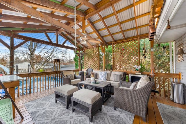 21314 Highland Drive, Lake Zurich, IL 60047