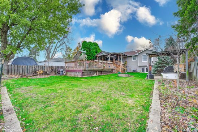 21314 Highland Drive, Lake Zurich, IL 60047