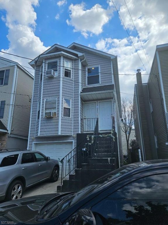 144 Warren St 2, Paterson City, NJ 07524