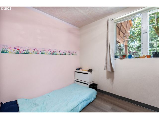 10321 Se EASTMONT Dr, Damascus, OR 97089