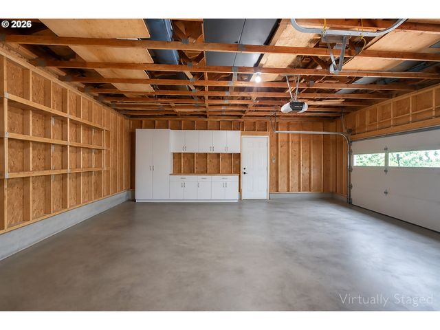 10321 Se EASTMONT Dr, Damascus, OR 97089