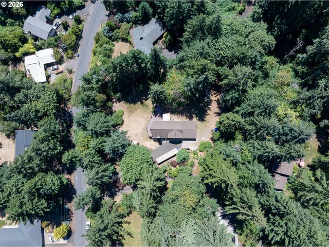 10321 Se EASTMONT Dr, Damascus, OR 97089