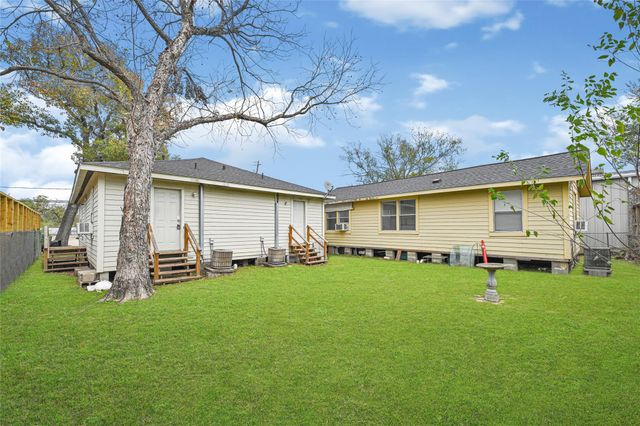 969 Wakefield Drive, Houston, TX 77018