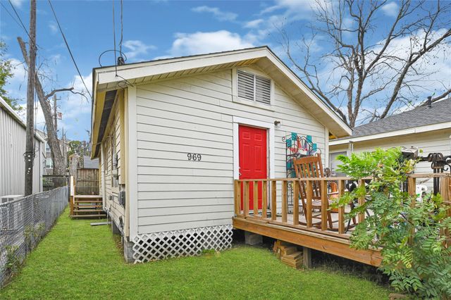 969 Wakefield Drive, Houston, TX 77018