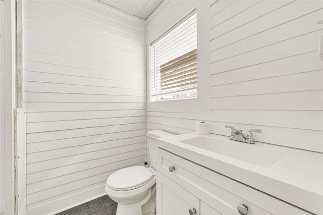 969 Wakefield Drive, Houston, TX 77018