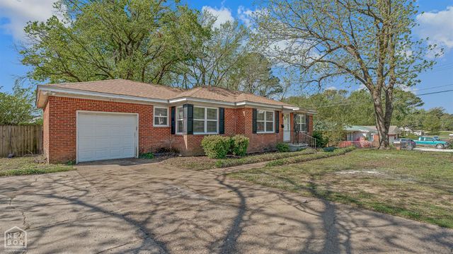 401 W Highland, Jonesboro, AR 72401