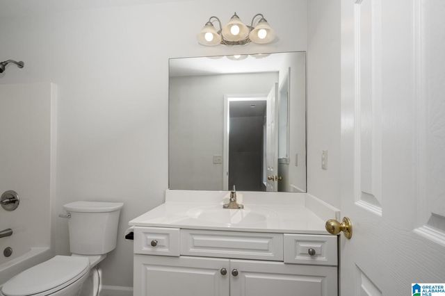 413 WATERFORD DRIVE, Calera, AL 35040