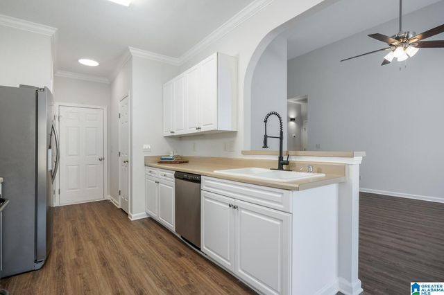 413 WATERFORD DRIVE, Calera, AL 35040