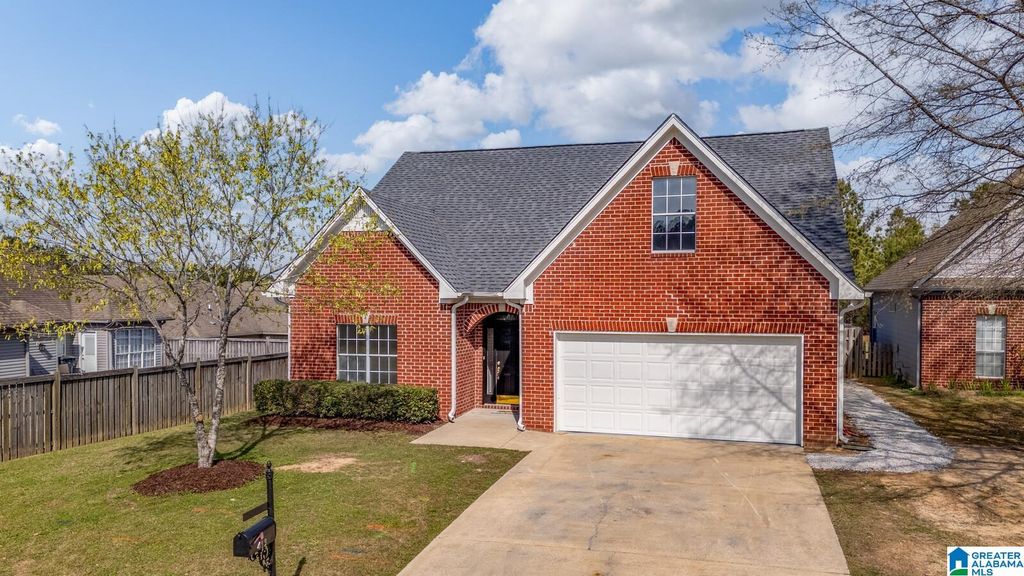 413 WATERFORD DRIVE, Calera, AL 35040