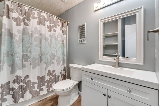 617 Regal Drive, Tunnel Hill, GA 30755