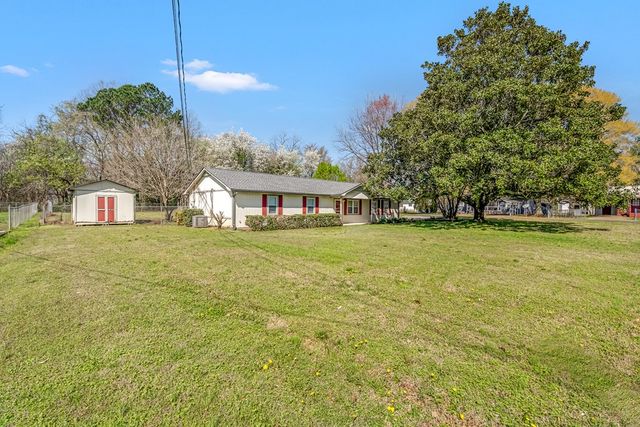 617 Regal Drive, Tunnel Hill, GA 30755