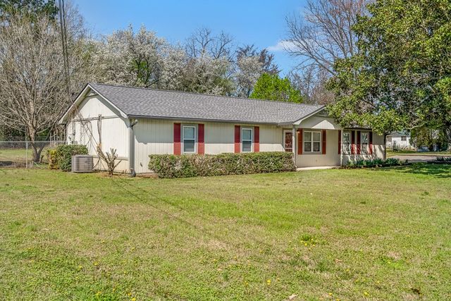 617 Regal Drive, Tunnel Hill, GA 30755