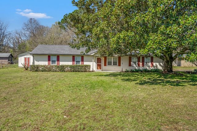 617 Regal Drive, Tunnel Hill, GA 30755