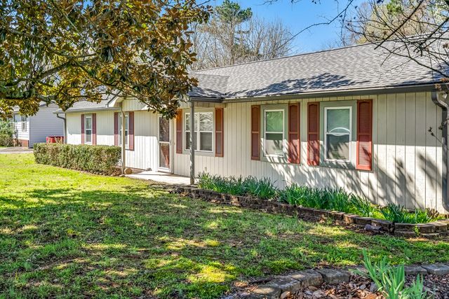 617 Regal Drive, Tunnel Hill, GA 30755