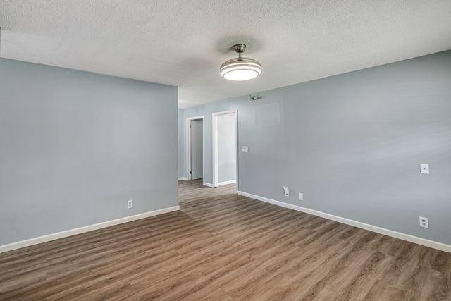 617 Regal Drive, Tunnel Hill, GA 30755