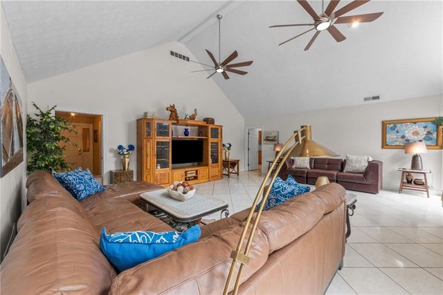 1061 Highway 92 N, Fayetteville, GA 30214