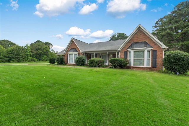 1061 Highway 92 N, Fayetteville, GA 30214