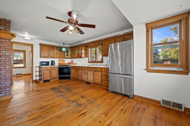 8720 W Kaul AVENUE, Milwaukee, WI 53225