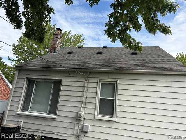1843 Buckingham Avenue, Lincoln Park, MI 48146