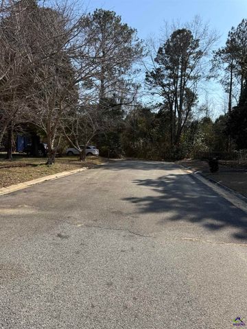 201 Inglewood Drive, Warner Robins, GA 31093