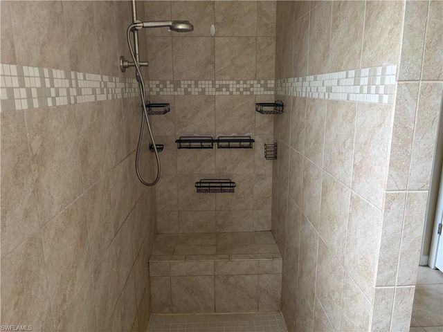 3272 Royal Gardens AVE, Fort Myers, FL 33916