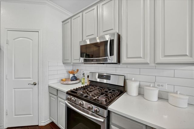 8208 Hidden Path Lane, Denton, TX 76210