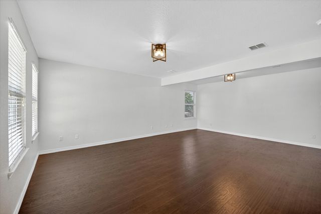8208 Hidden Path Lane, Denton, TX 76210