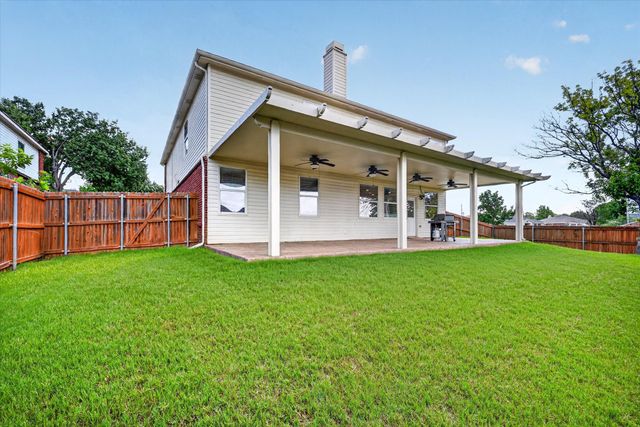 8208 Hidden Path Lane, Denton, TX 76210