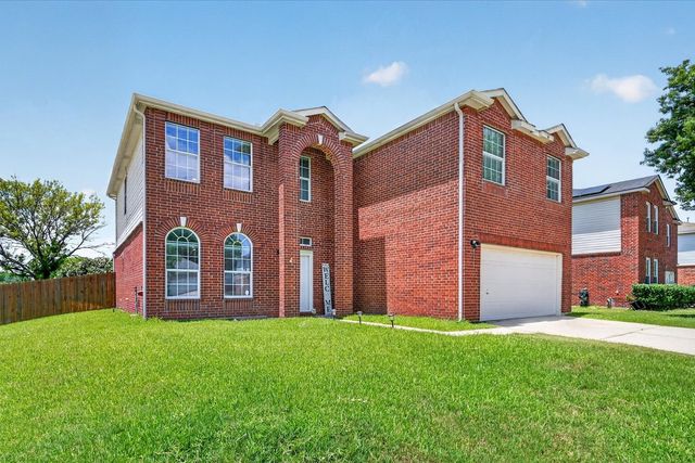 8208 Hidden Path Lane, Denton, TX 76210
