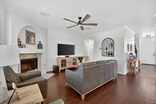 8208 Hidden Path Lane, Denton, TX 76210