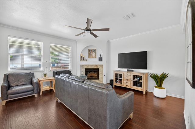8208 Hidden Path Lane, Denton, TX 76210