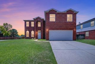 8208 Hidden Path Lane, Denton, TX 76210