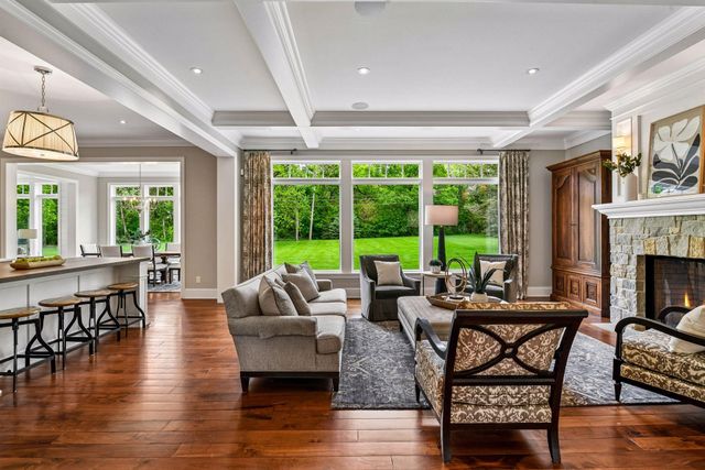 730 Lanewood Lane N, Plymouth, MN 55447