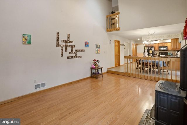 20 HIGHLAND DR, Fleetwood, PA 19522