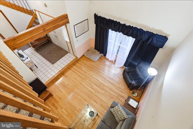 20 HIGHLAND DR, Fleetwood, PA 19522