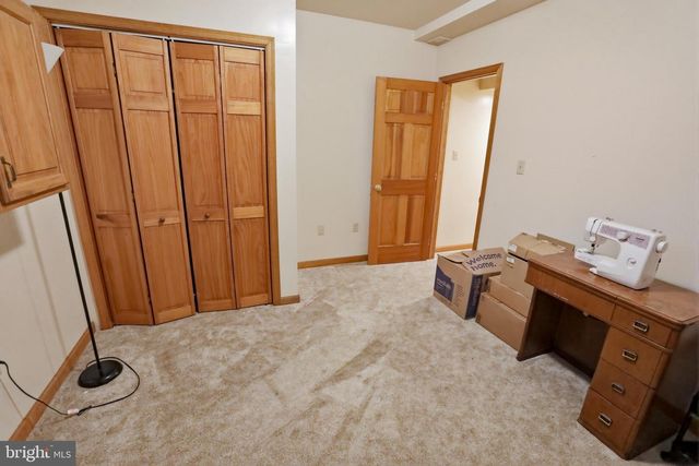 20 HIGHLAND DR, Fleetwood, PA 19522