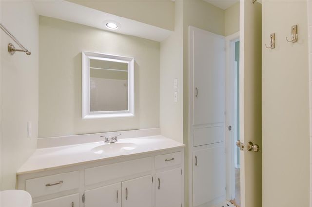 8012 Stillwood LN, Austin, TX 78757