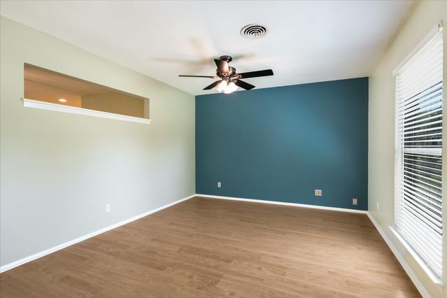 8012 Stillwood LN, Austin, TX 78757