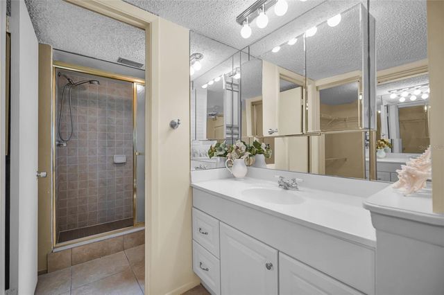 936 VIRGINIA STREET 201, Dunedin, FL 34698