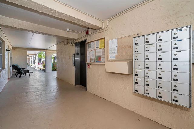 936 VIRGINIA STREET 201, Dunedin, FL 34698
